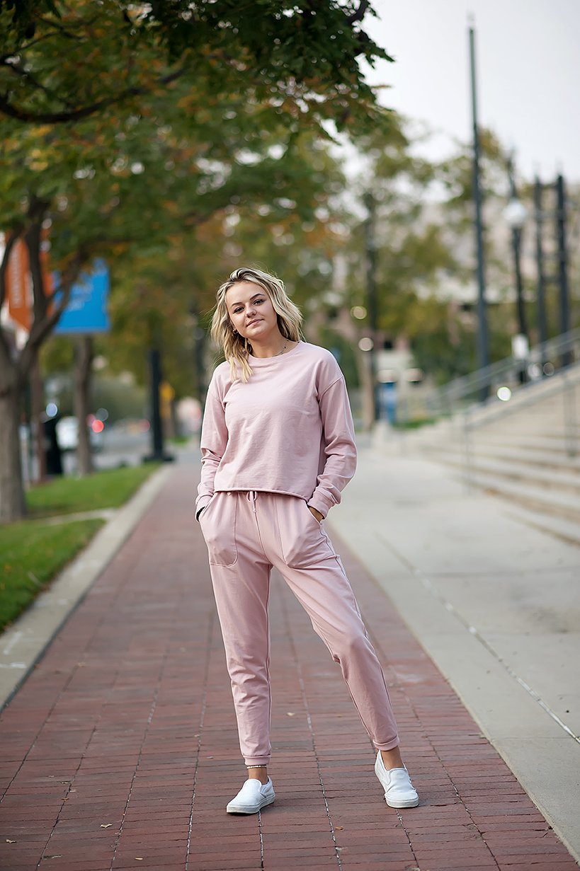 DT 24/7 Two-piece sweatsuit set in Blush Pink