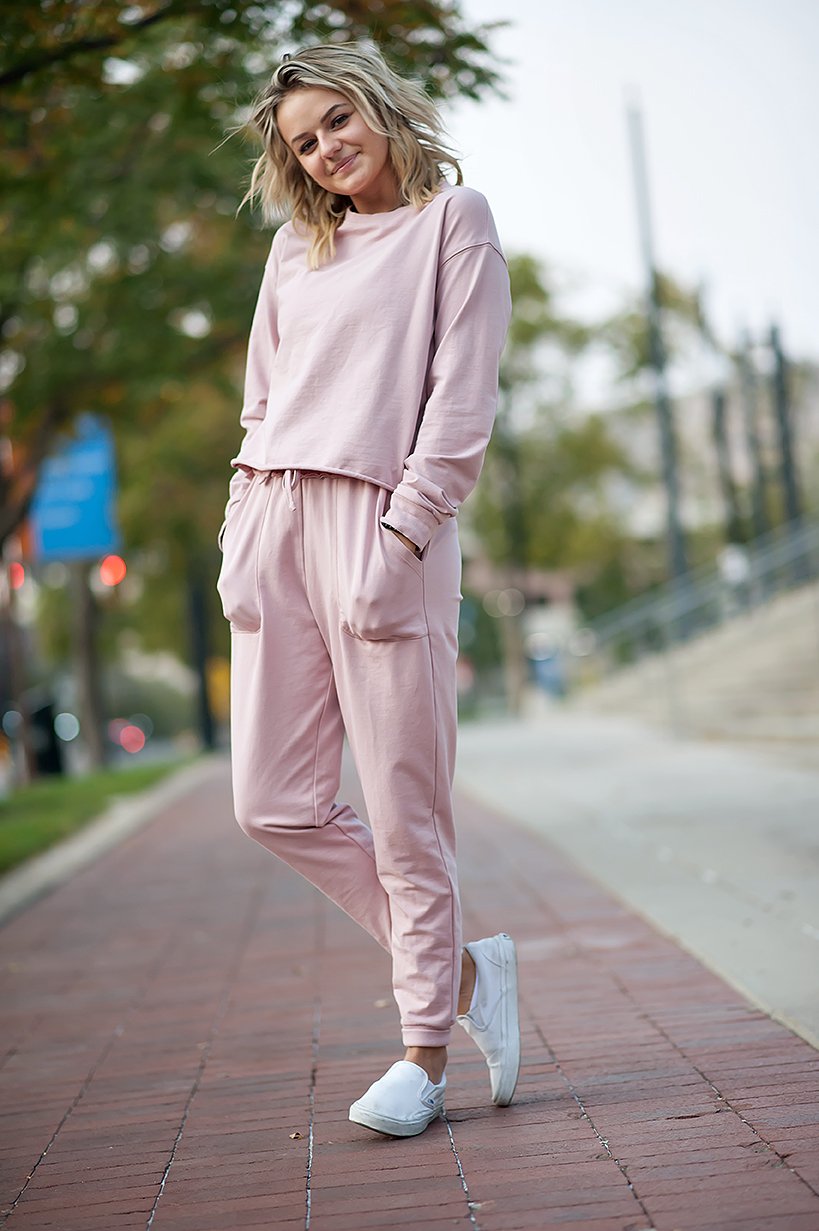 DT 24/7 Two-piece sweatsuit set in Blush Pink